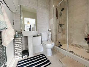 Photo 14- click for photo gallery